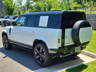 2026 Land Rover Defender 110