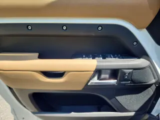 2026 Land Rover Defender 110
