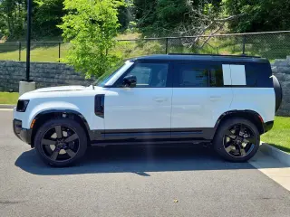 2026 Land Rover Defender 110