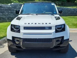 2026 Land Rover Defender 110