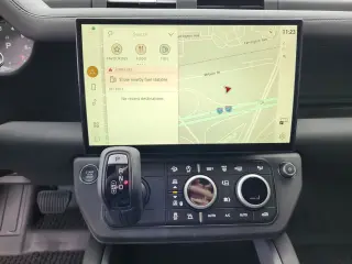 2026 Land Rover Defender 110