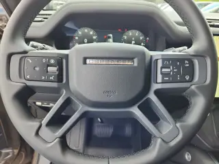 2026 Land Rover Defender 110