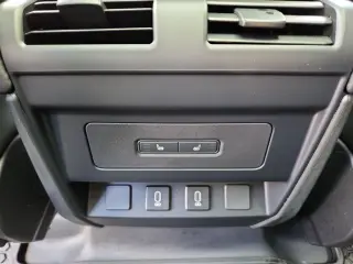 2026 Land Rover Defender 110