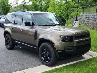 2026 Land Rover Defender 110