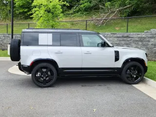 2026 Land Rover Defender 110