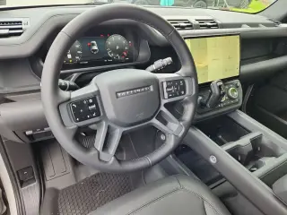 2026 Land Rover Defender 110