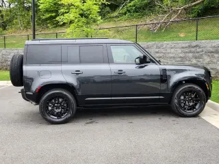 2026 Land Rover Defender 110