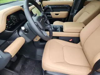 2026 Land Rover Defender 110