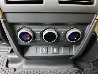 2026 Land Rover Defender 110