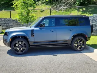 2026 Land Rover Defender 110