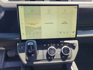 2026 Land Rover Defender 110
