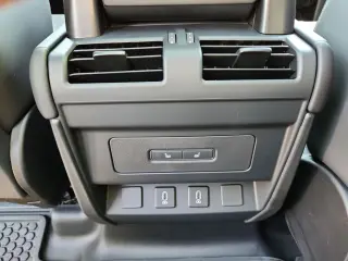 2026 Land Rover Defender 110