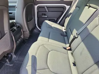 2026 Land Rover Defender 110