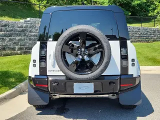 2026 Land Rover Defender 110