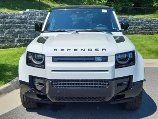 2026 Land Rover Defender 110