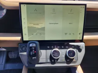 2026 Land Rover Defender 110