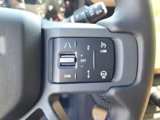 2026 Land Rover Defender 110