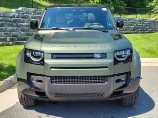 2026 Land Rover Defender 110