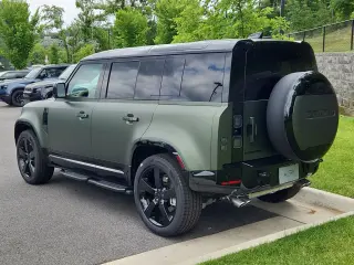 2026 Land Rover Defender 110