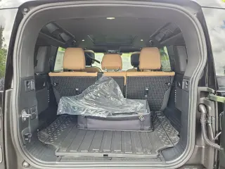 2026 Land Rover Defender 110