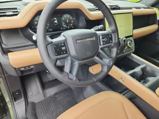 2026 Land Rover Defender 110