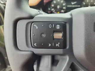 2026 Land Rover Defender 110