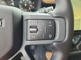 2026 Land Rover Defender 110