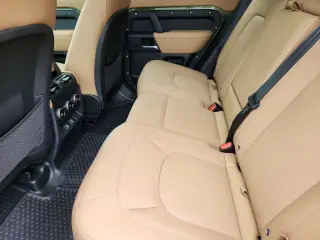 2026 Land Rover Defender 110