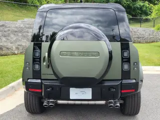 2026 Land Rover Defender 110