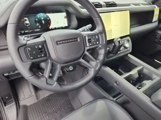2026 Land Rover Defender 110 Octa Black