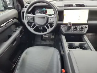 2026 Land Rover Defender 110 Octa Black