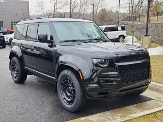2026 Land Rover Defender 110 Octa Black