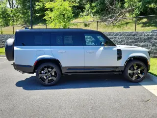 2026 Land Rover Defender 130