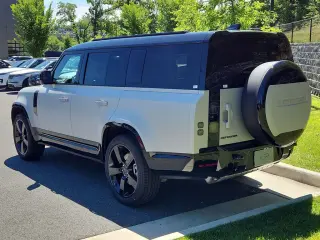 2026 Land Rover Defender 130