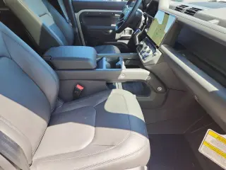 2026 Land Rover Defender 130