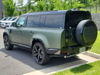 2026 Land Rover Defender 130