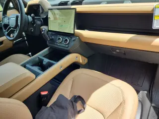 2026 Land Rover Defender 130