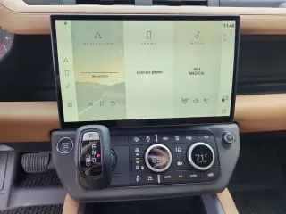 2026 Land Rover Defender 130