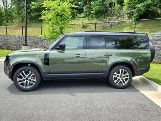 2026 Land Rover Defender 130