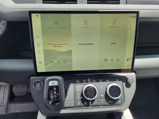 2026 Land Rover Defender 130
