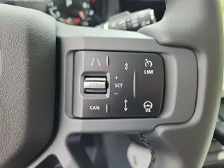 2026 Land Rover Defender 130