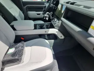 2026 Land Rover Defender 130