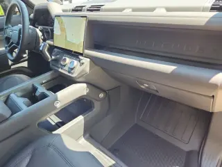 2026 Land Rover Defender 130