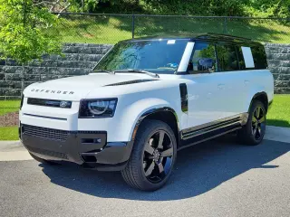 2026 Land Rover Defender 130