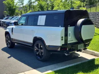 2026 Land Rover Defender 130
