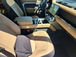 2026 Land Rover Defender 130