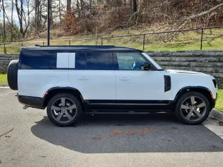 2025 Land Rover Defender 130