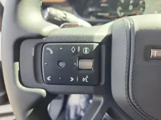 2025 Land Rover Defender 130