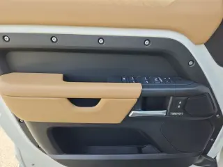 2025 Land Rover Defender 130