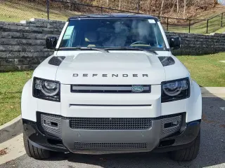 2025 Land Rover Defender 130